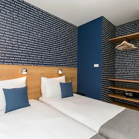 Roombach Center Budapesta