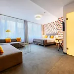 Hotel Roombach Center 3*