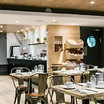 Hotel Roombach Center 3*