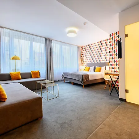 Otel Roombach Center 3*