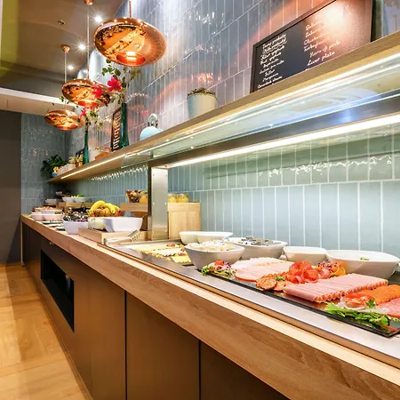 Roombach Center Budapest