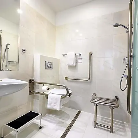 Roombach Center 3*