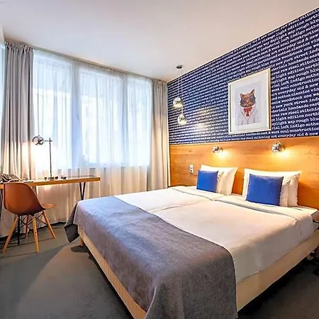 Roombach Center 3* בודפשט