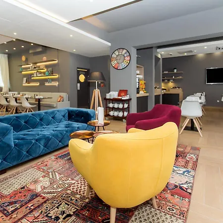 Otel Roombach Center 3*