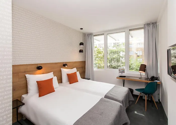 Hotel Roombach Center