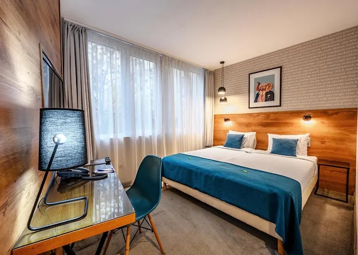 Hotel Roombach Center