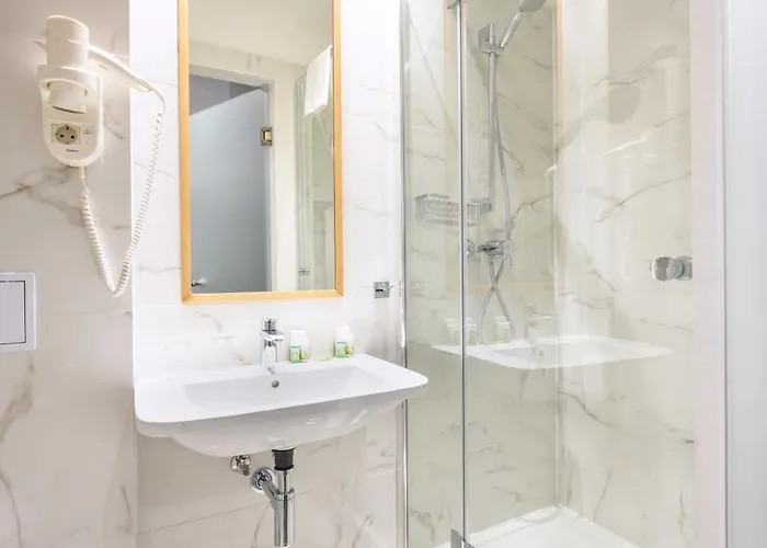 Roombach Center Budapest