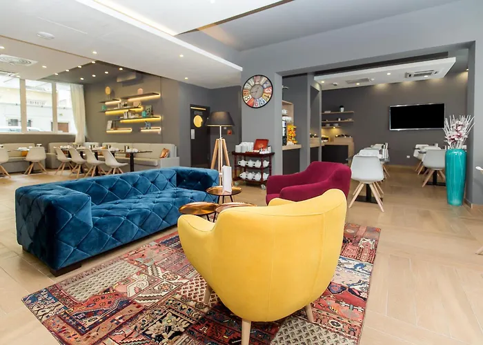 Hotel Roombach Center 3*