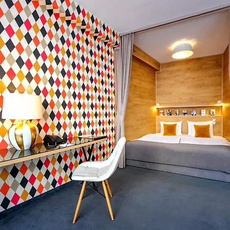 Roombach Center Hotel